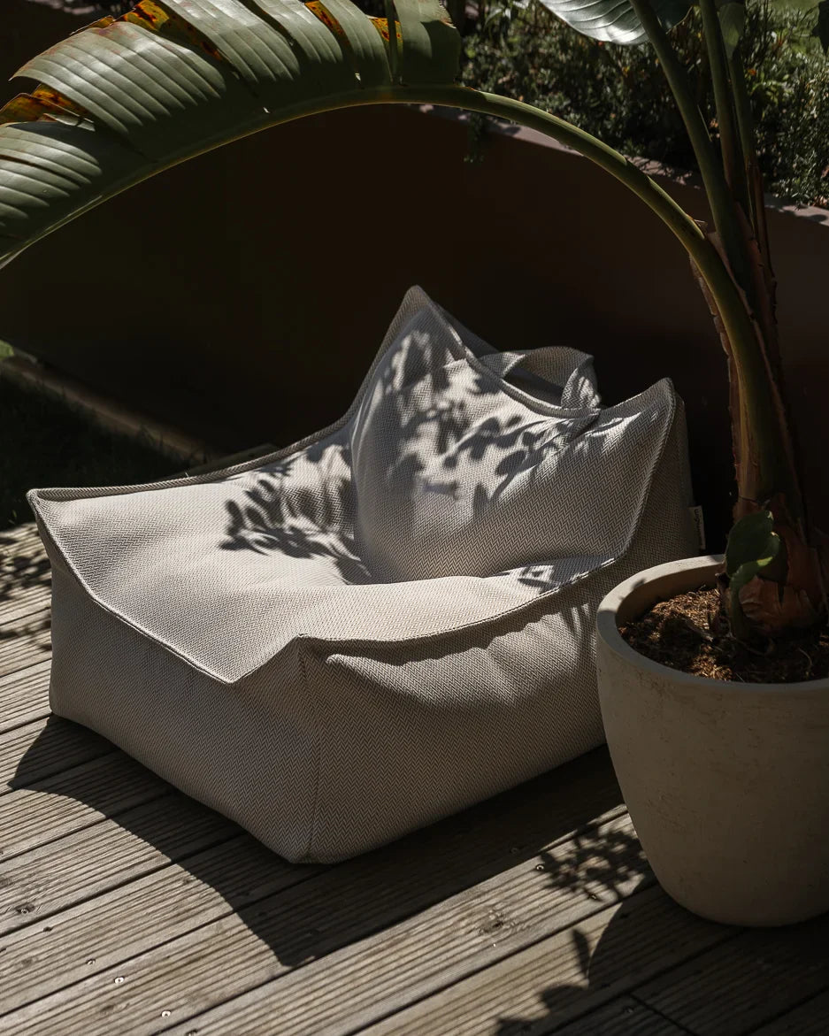 Miri Outdoor Beanbag Chair- Pre ordena
