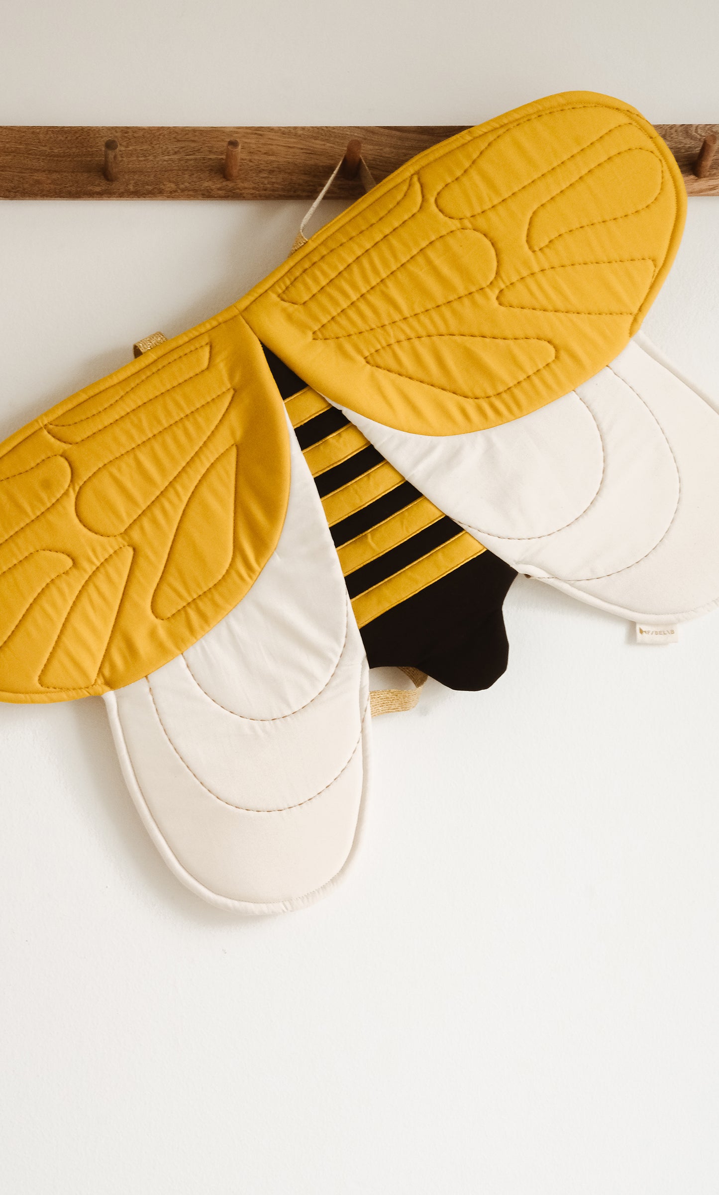 Alas de Abeja