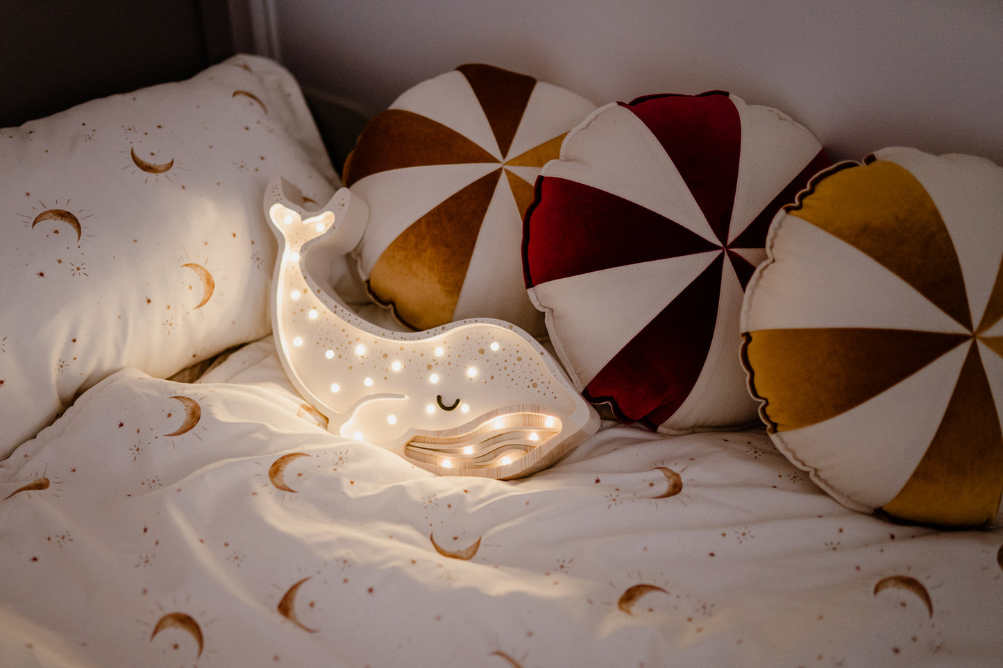 Ballena Night Light