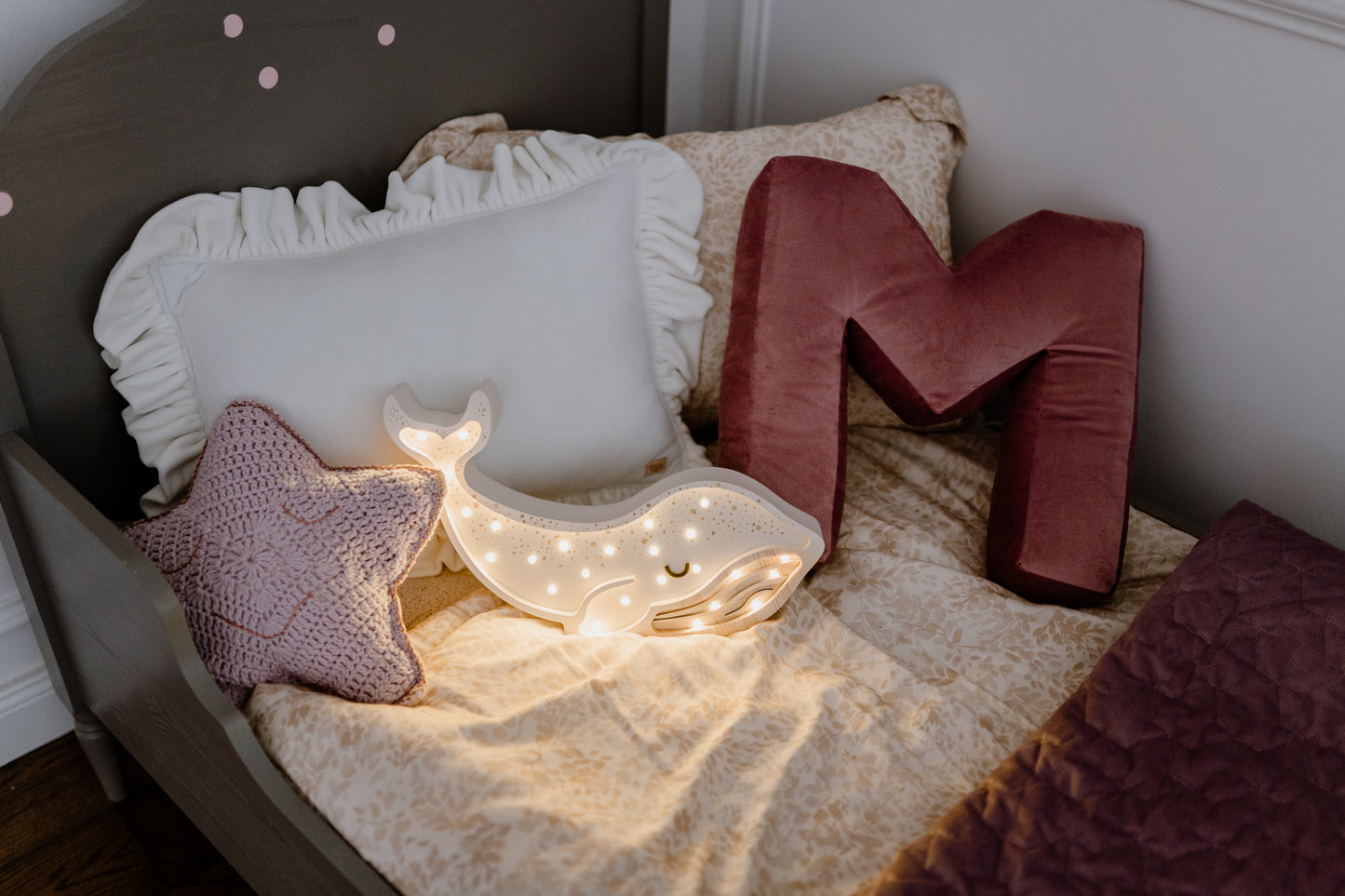 Ballena Night Light