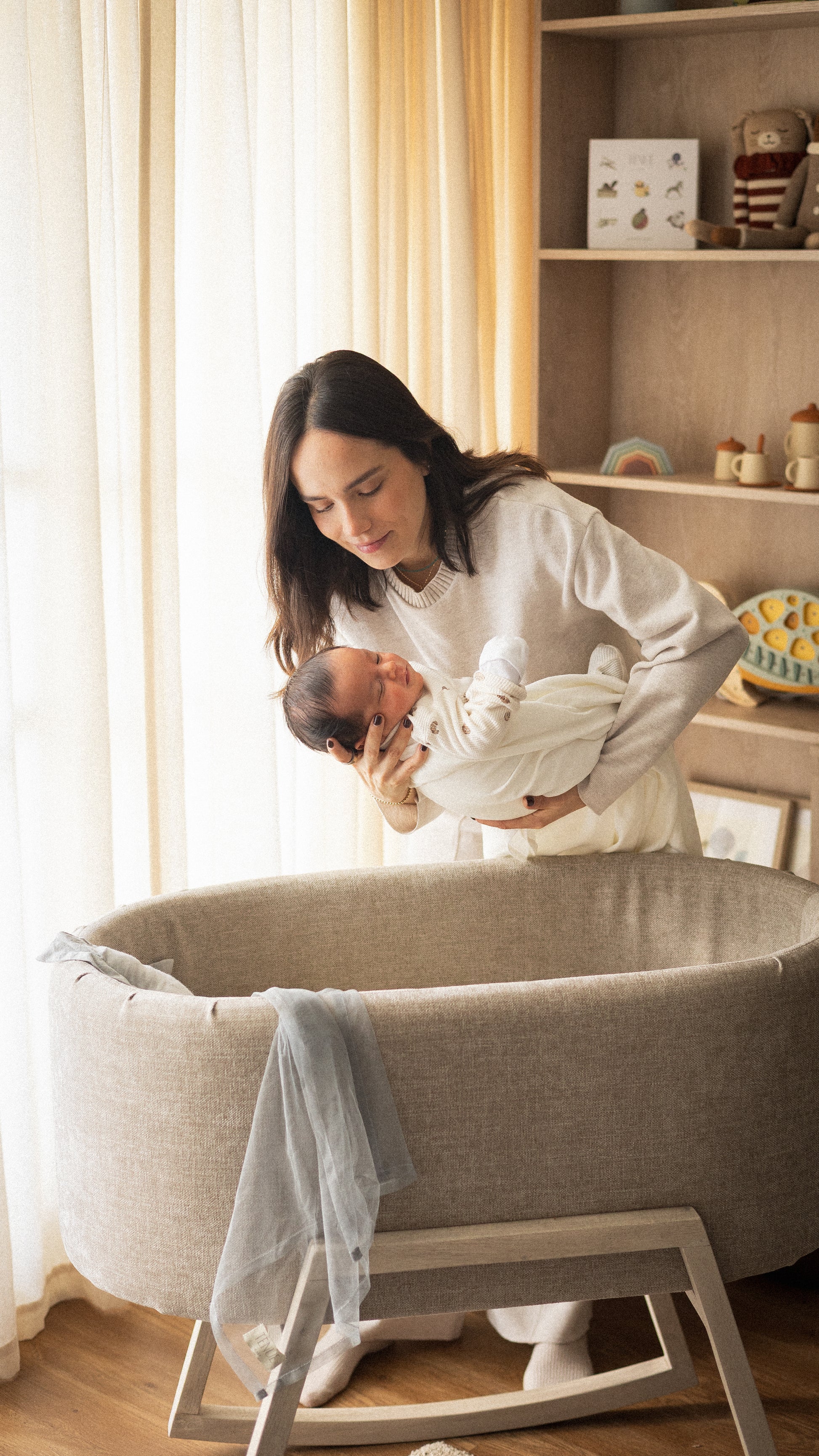 Moisés colecho con bebé — Cuna co-sleeping madera Tenue Baby