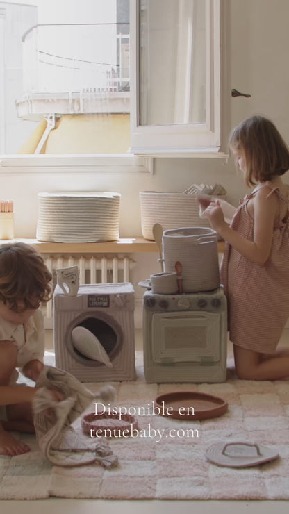 Little Laundry Play and Wash